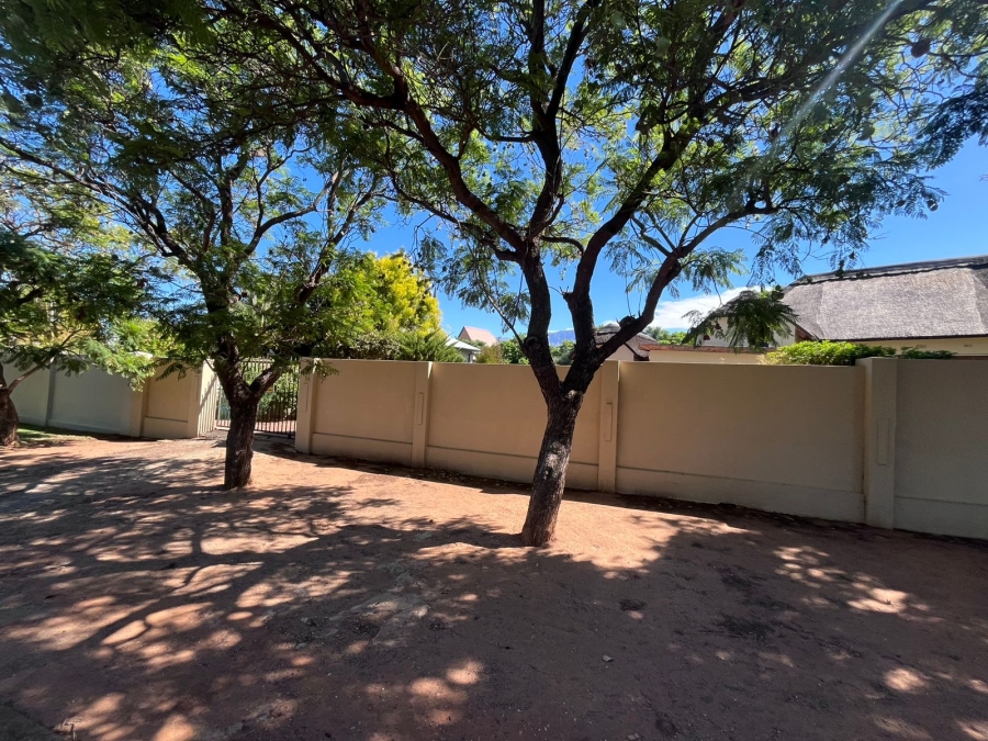 5 Bedroom Property for Sale in Rouxpark Western Cape